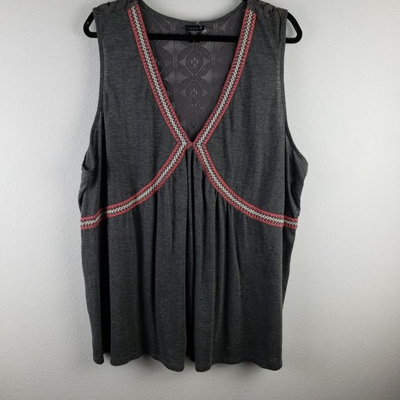 Torrid Women's Size 4 Gray Embroidered Vneck Tank Top Lace Panel Back - Picture 1 of 8